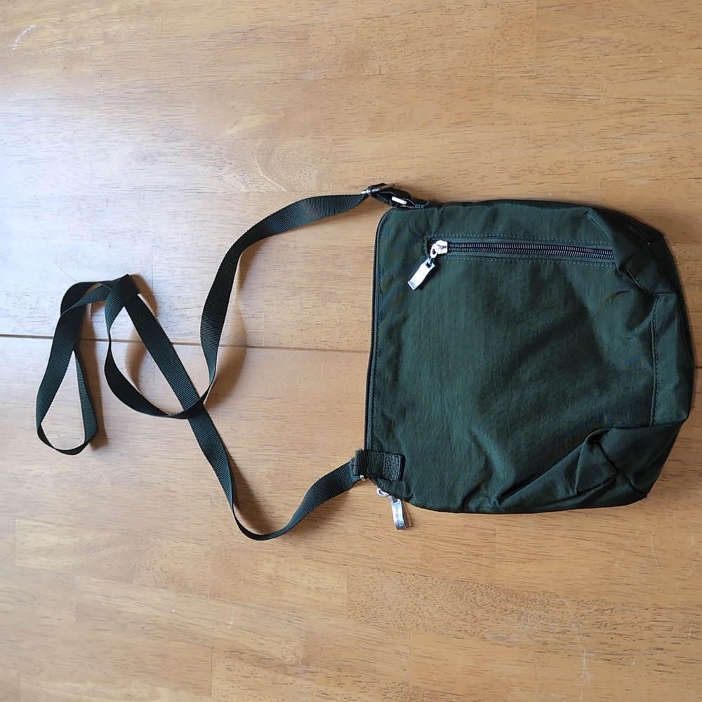 Baggallini Forest Green Crossbody Purse - Picture 2 of 3